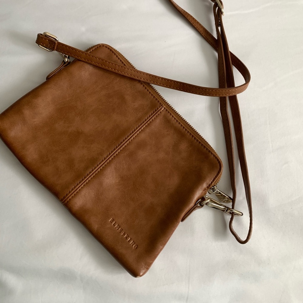 Elegant Brown Leather Crossbody Bag
